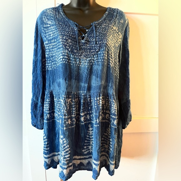 Vacation outfit loose top bell sleeves Indigo Tie-Dye Tunic Papa Vancouver - Picture 1 of 6